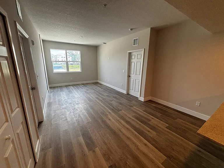 4424 S Texas Ave #108 — Photo 9
