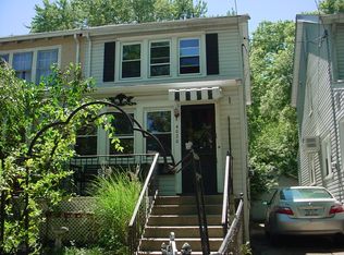 4020 247th St, Little Neck, NY 11363