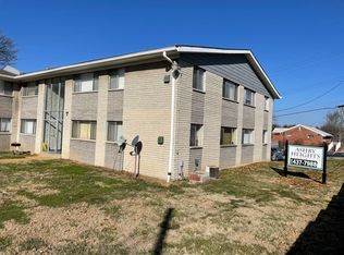 3225 Ashby Rd APT 3, Saint Ann, MO 63074