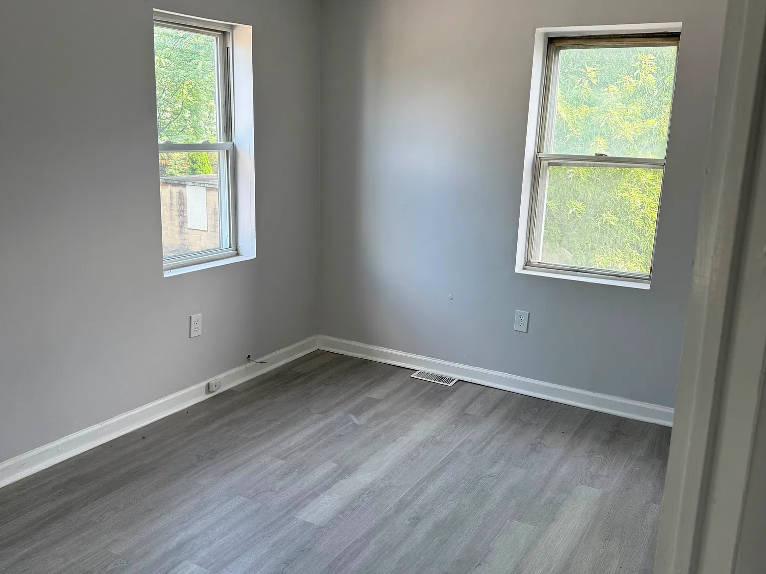 2 bed, 700 sqft, $2,200 — Photo 4