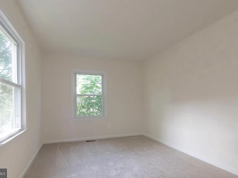 6120 Old Brentford Ct — Photo 22