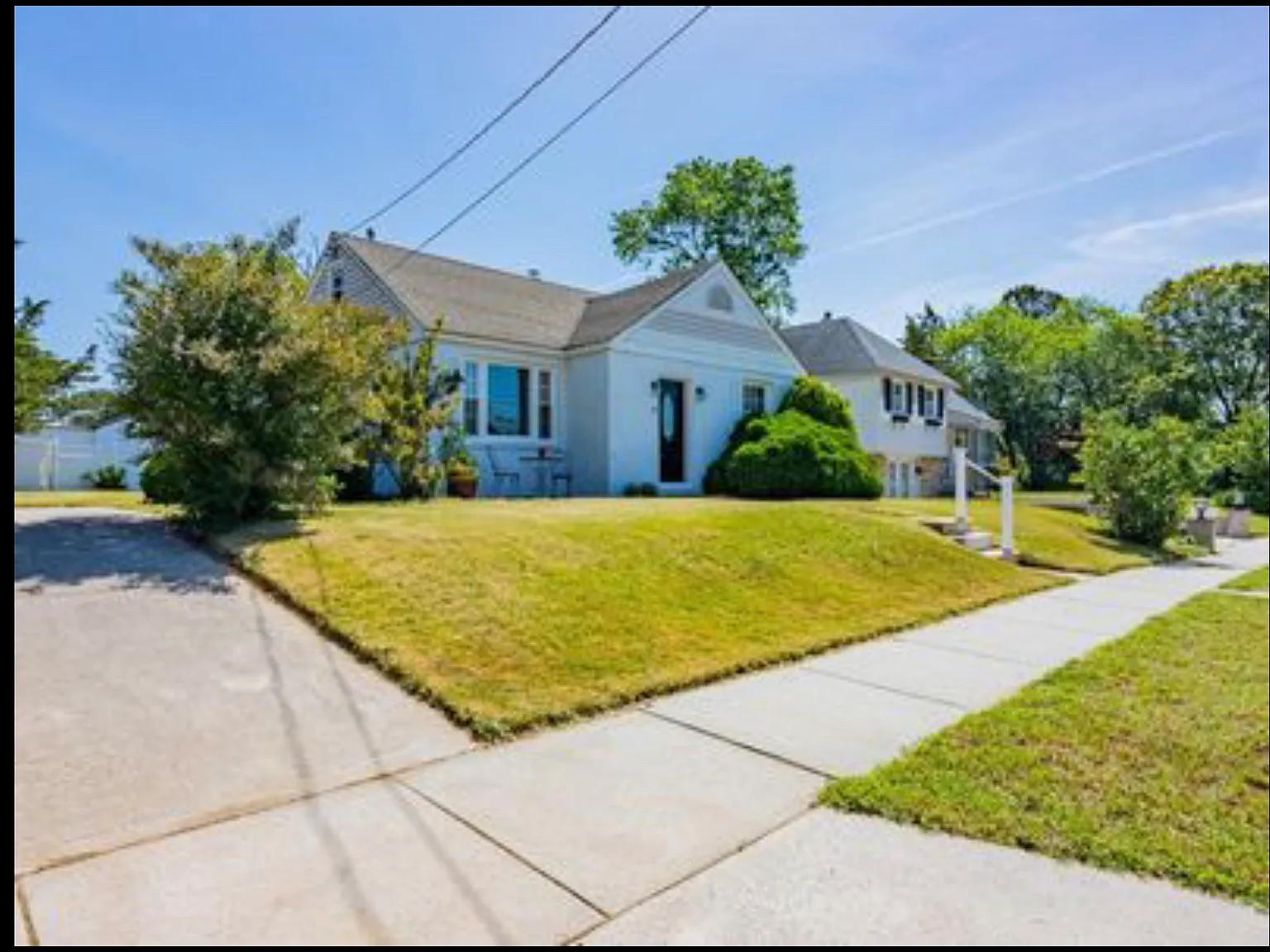 2 bed, 776 sqft, $2,300 — Photo 1