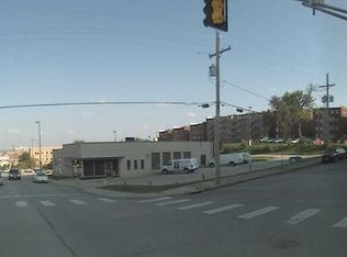 1021 S 22nd St, Omaha, NE 68108