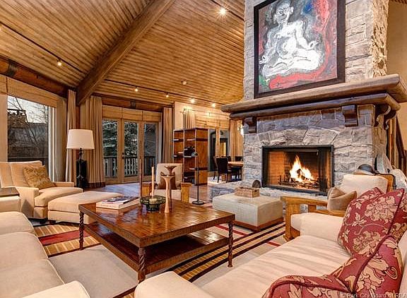 4th image of 422 Centennial Cir