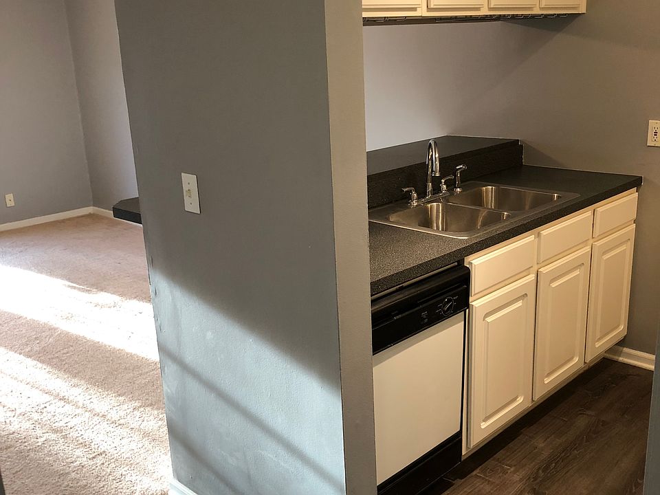 1st image of 1905 Tall Oaks Dr Unit 1601
