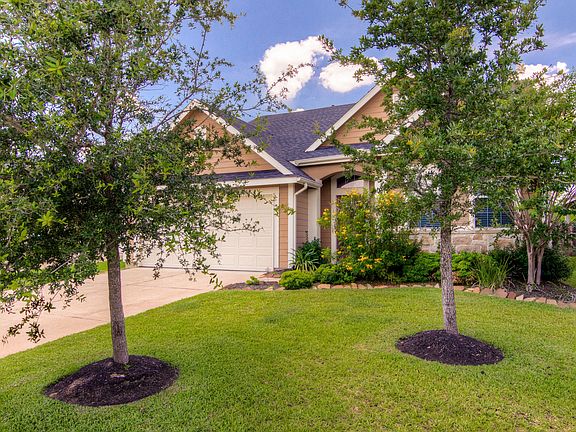4th image of 12822 Benton Park Ln