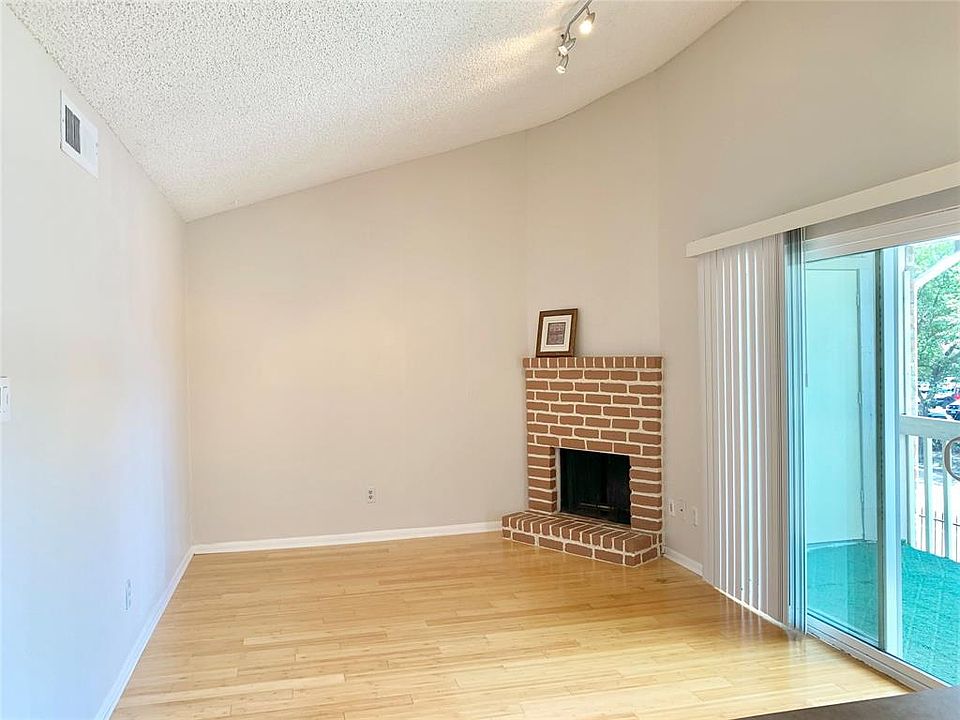 1st image of 2300 Augusta Dr APT 22