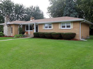 12 Carnation St, Dyer, IN 46311
