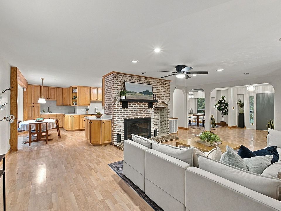 1st image of 5353 Green Valley Ct