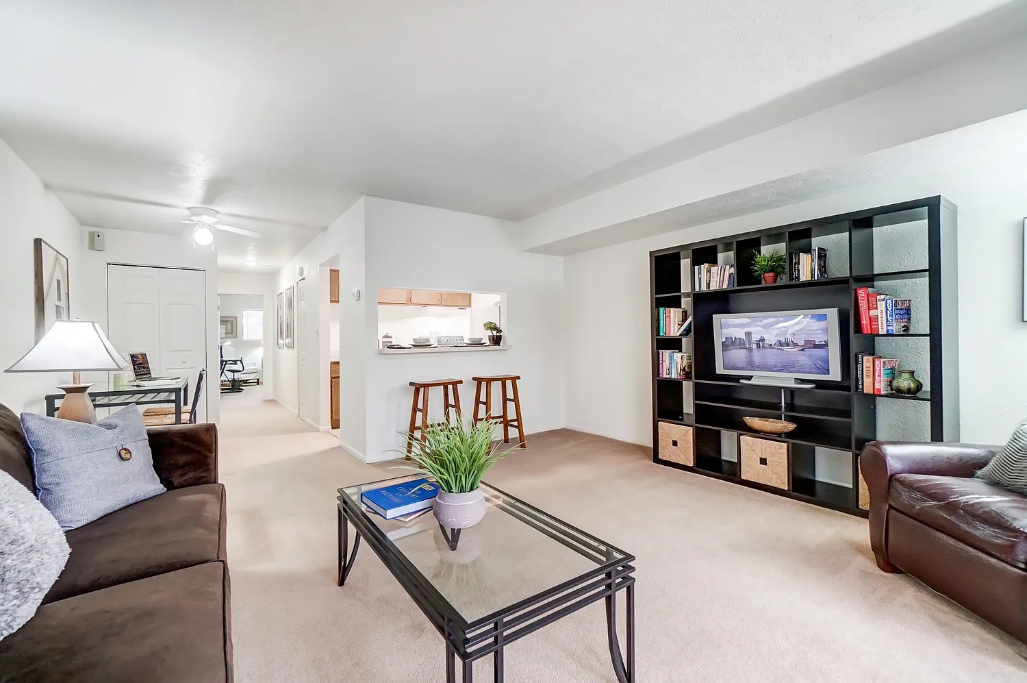 Campus View Apartments — Photo 1