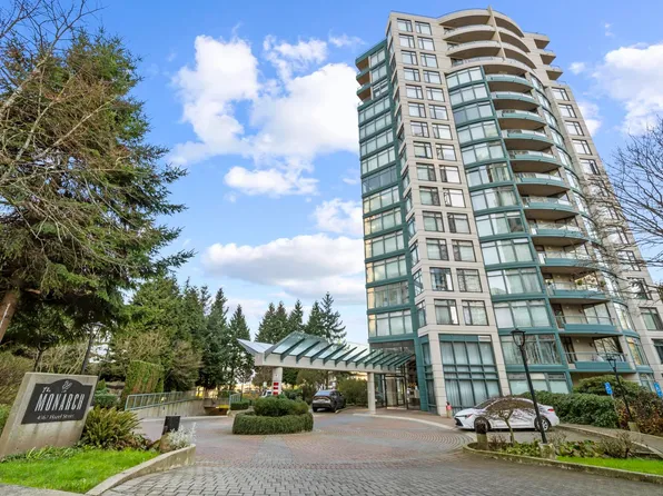 4567 Hazel St #1001, Burnaby, BC V5H 4V4