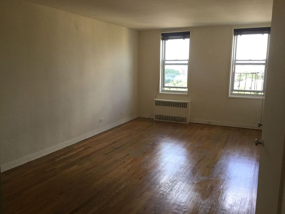2nd image of 4525 42nd St APT 1D