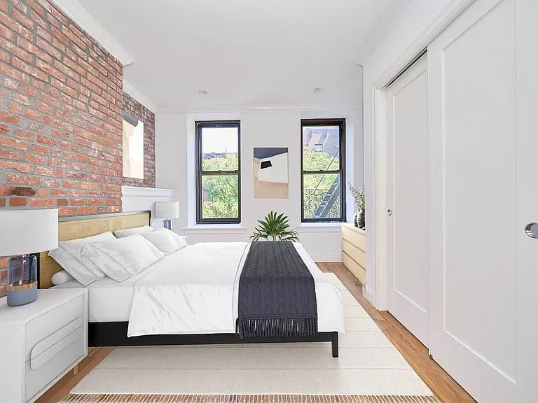 440 W 47th St #2G — Photo 4