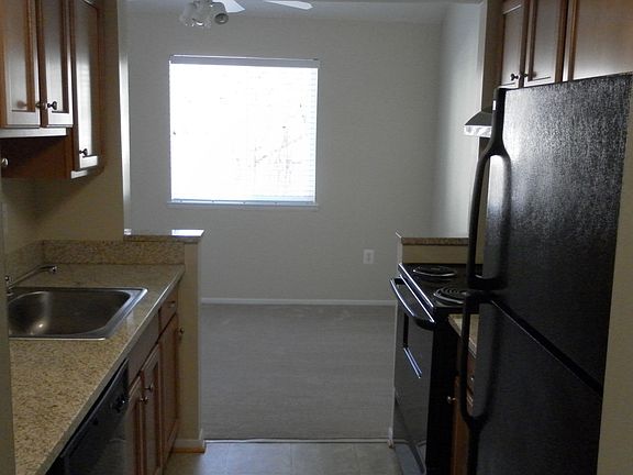 2nd image of 110 Hearne Ct APT 203