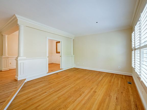 4th image of 9708 Whitley Park Pl
