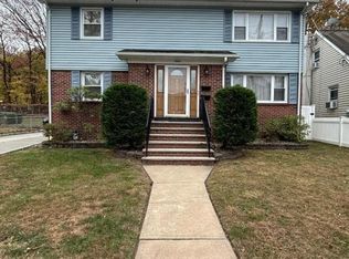 1445 Valley Rd, Rahway, NJ 07065