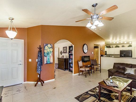 3rd image of 1784 E Oquitoa Dr