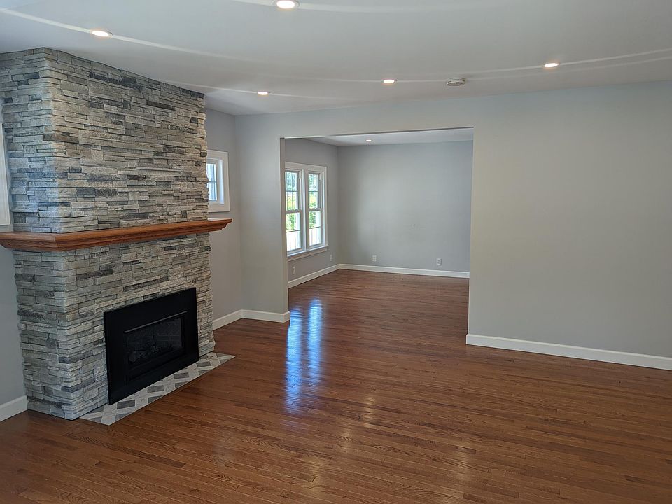 1st image of 96 Delham Ave