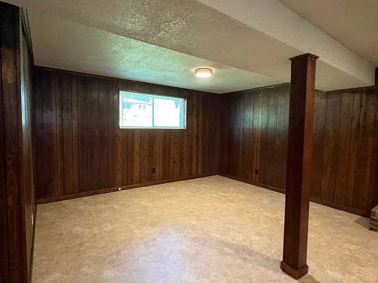 825 S Valleywood Cir — Photo 21