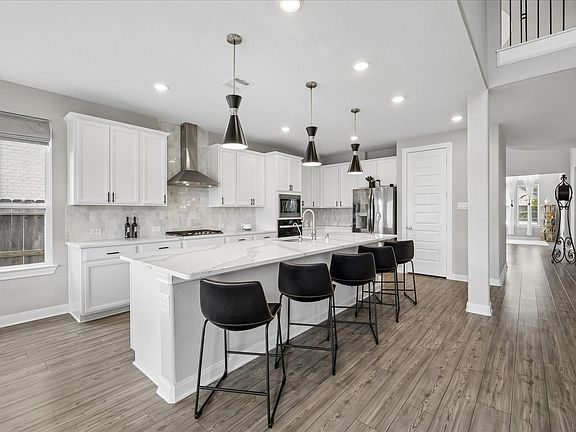 3rd image of 17608 Harpers Way