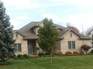 10608 Meadowfield Ct, Dayton, OH 45458