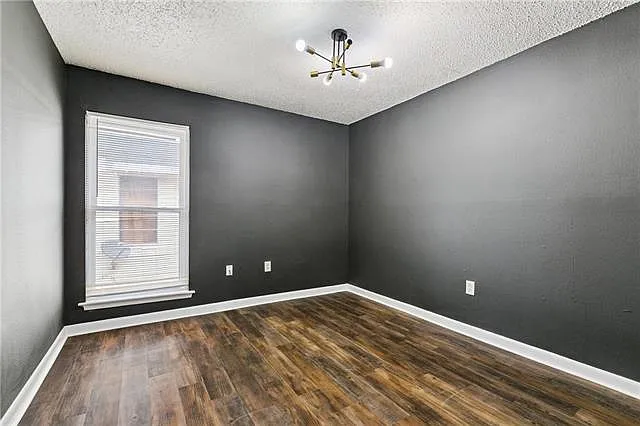 241 Helen St #4D — Photo 9