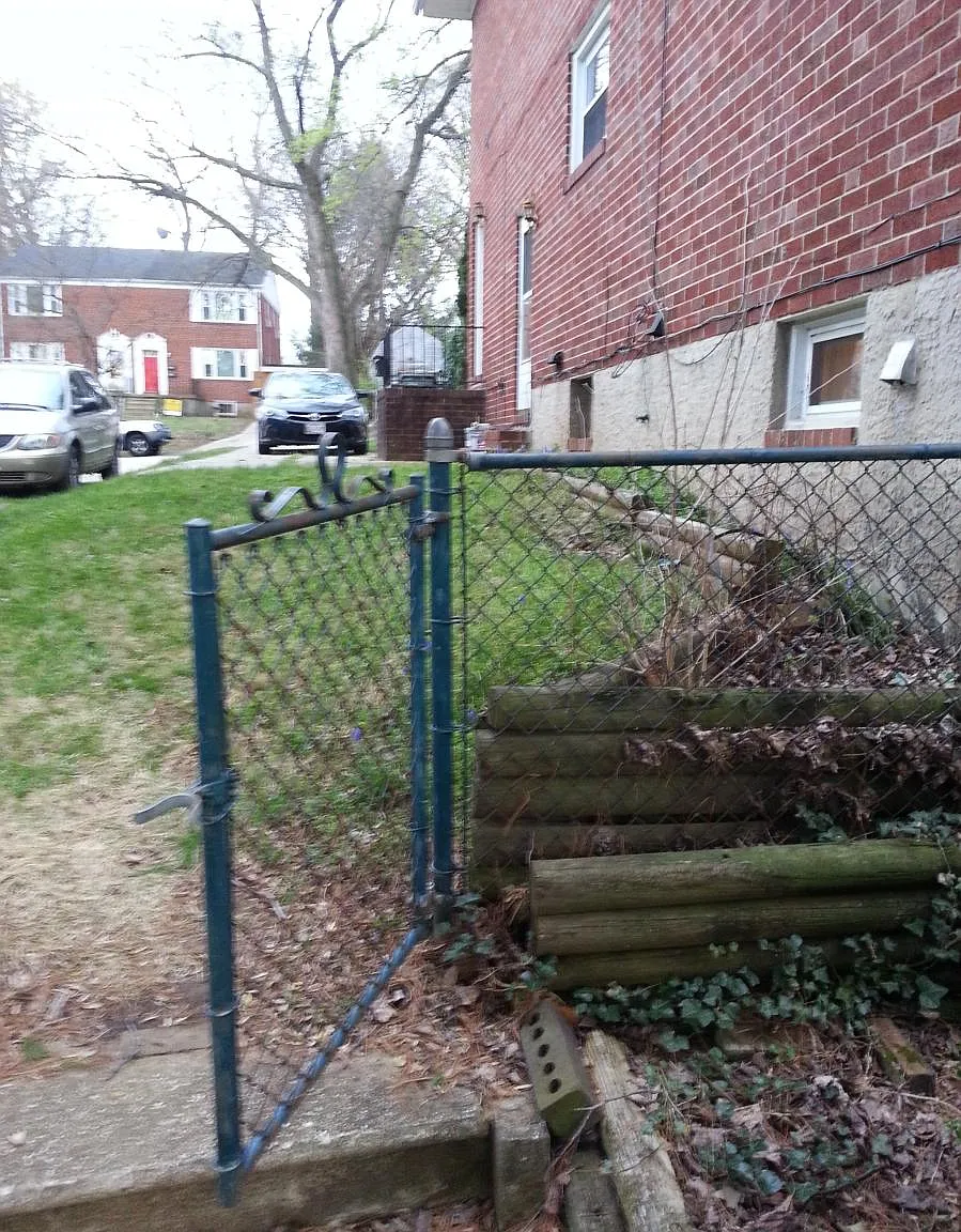 3 bed, 1400 sqft, $1,590 — Photo 2