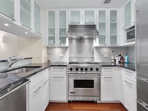 2nd image of 45 Park Ave APT 802