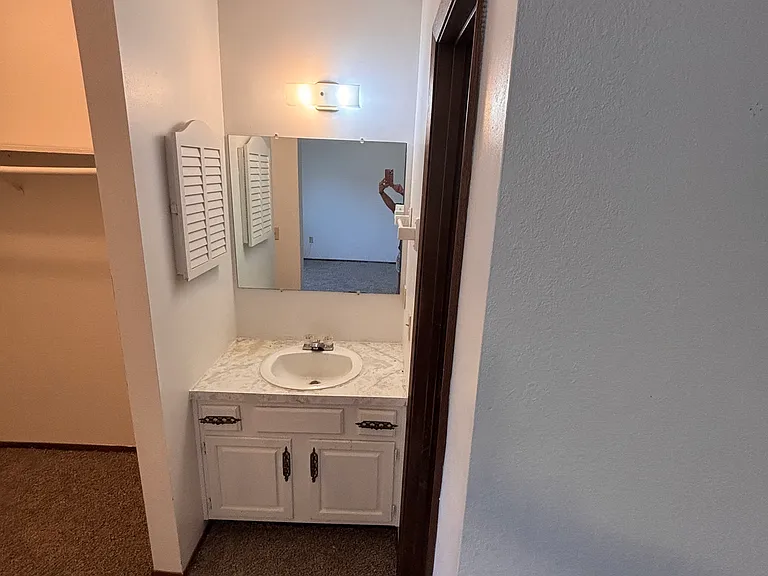 1500 E 10th Ave #8 — Photo 12