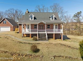 1998 Tranquility Ln, Sevierville, TN 37876