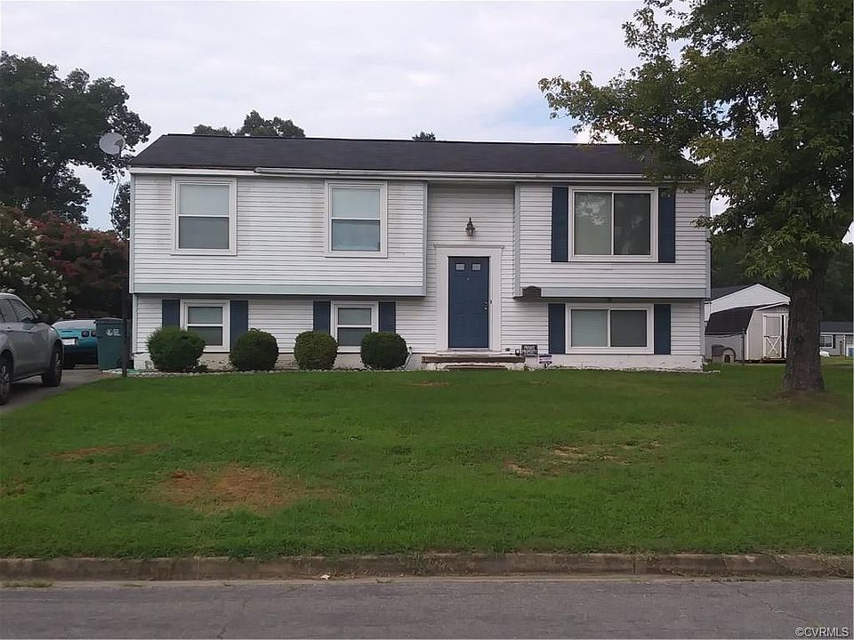 1st image of 315 Cloverfield Ln