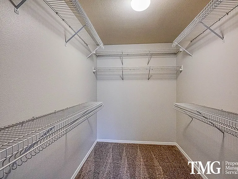 17015 NE 31st Way — Photo 22