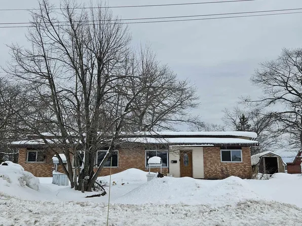 40 Evergreen Dr, Kincheloe, MI 49788