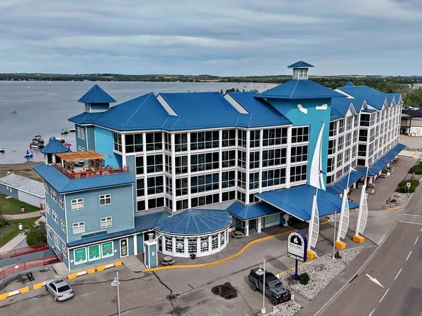 5100 Lakeshore Dr #508, Sylvan Lake, AB T4S 2L7