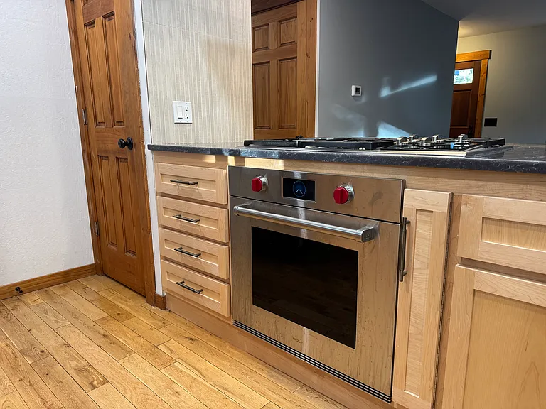16712 Glenshire Dr — Photo 3