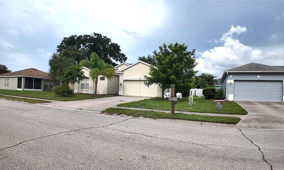 1st image of 207 39TH STREET E