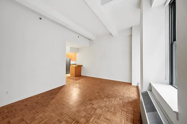 Rented by Cooper & Cooper Real Estate | media 7