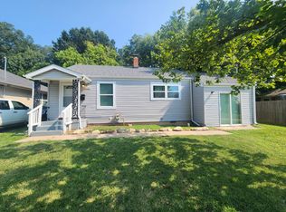 1127 E Pacific St, Springfield, MO 65803