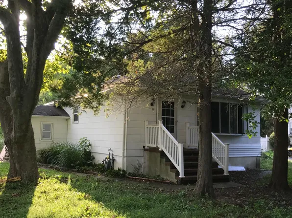 116 Oak Glen Rd, Howell, NJ 07731