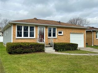 58 Delta Rd, Amherst, NY 14226