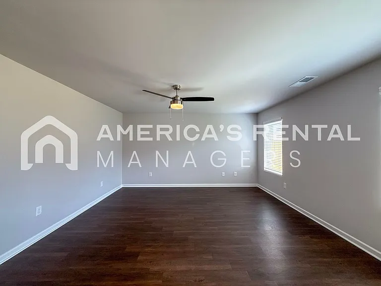 92 River Grass Dr — Photo 14