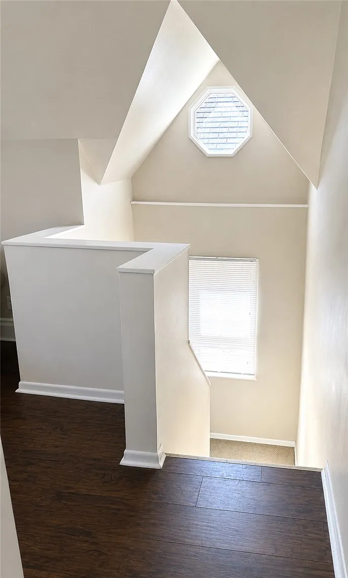 1 bed, 901 sqft, $1,150 — Photo 3