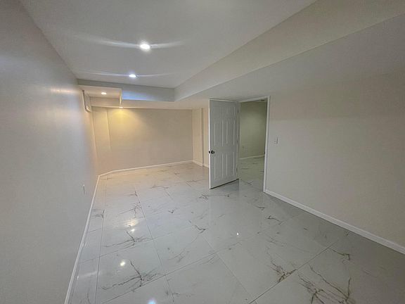 3rd image of 104 Amador St Floor 2