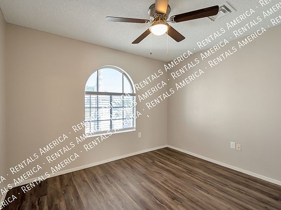 5th image of 3435 W Frankfurt Dr