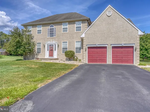 11 Hathaway Ct, New Castle, DE 19720
