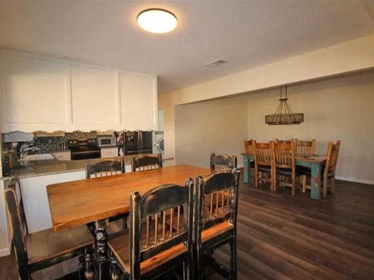 801 Pearson Dr — Photo 9