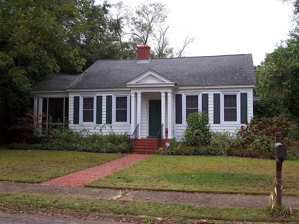 1st image of 107 Stewart Ave