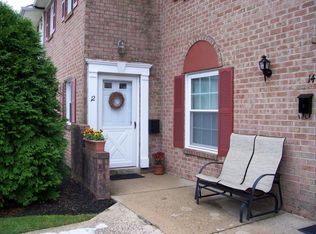 12 Kerwick Ct, North Wales, PA 19454