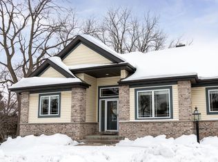 16 Bailey Way, Fitchburg, WI 53711