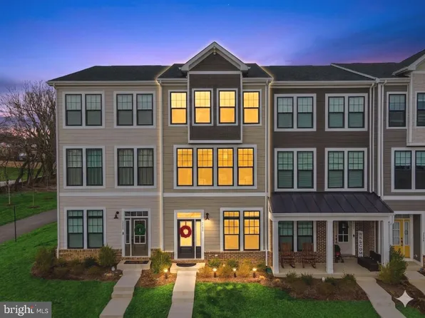 3588 Stephensons Hill Ln, Marshall, VA 20115